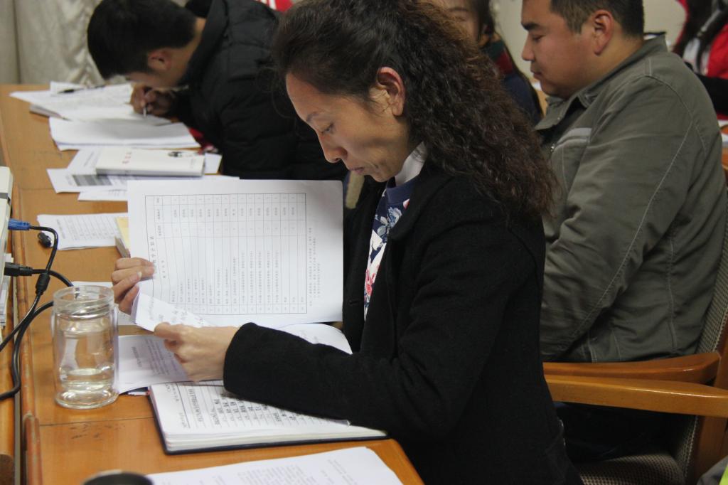 答辩评委综合考评